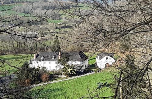 Arette House | Gîte Lagrave