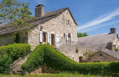 Saint-Georges-de-Levejac House | Gîte Le Bellevue 4/6 personnes du Couvent
