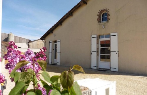 Saint-Amand-sur-Sevre House | Gîte le grand Puy Loup, proche Puydufou