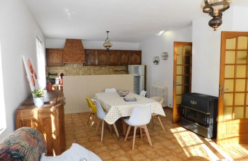 Arcens Apartment | Gîte Le Gravier en haut de Villa proche de la Dolce Via