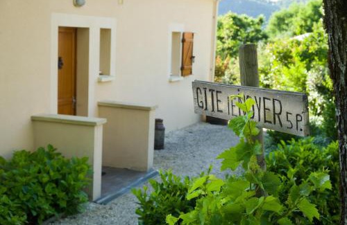 Saint-Julien-de-Lampon House | Gîte le Noyer - l'Ancien Vignoble
