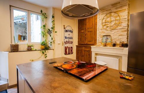 Tournon-sur-Rhone Bed & Breakfast | Gîte le pied du géant - Local sécurisé pour les vélos