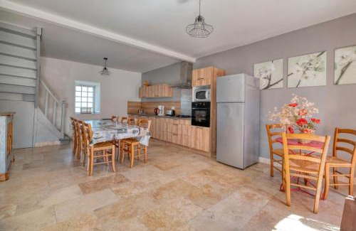 La Cassaigne Apartment | Gîte Le Rosier - Gîte À La Ferme