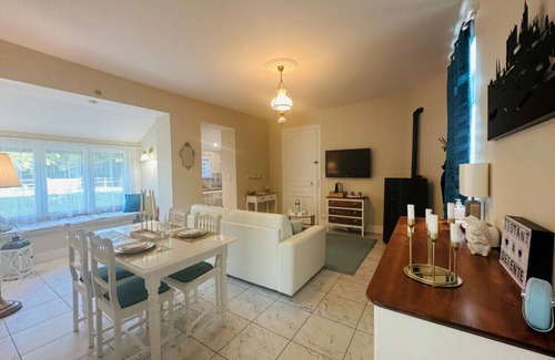 Crecy-sur-Serre House | Gîte les écureuils**** Au domaine du pré dieu