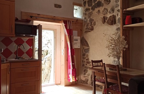 Lamastre House | Gîte les Coquelicots de Retourtour