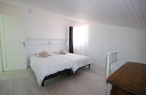 Ille-sur-Tet Apartment | Gîte les Lauriers des orgues d'Ille - la Sybille