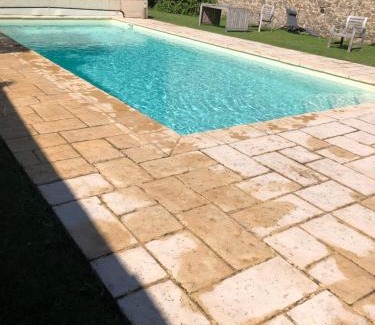 Saint-Didier-en-Velay Bed & Breakfast | gîte Les Marronniers