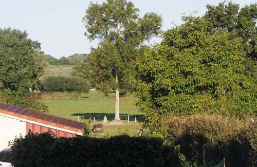 Bacilly House | Gîte Locations des 4 saisons