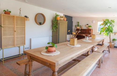 Forges House | Gîte Lunaben-Maison en pierres avec piscine