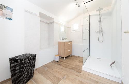 Braud-et-Saint-Louis Apartment | Gîte "Lys Martagon" par Chelona'Loc - 5 personnes - parking