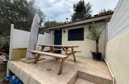 Niolon House | Gîte rénové Calanque La Vesse