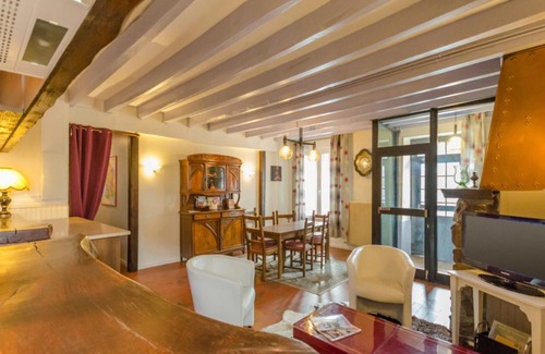 Saint-Hilaire-sous-Romilly House | Gîte Saint-Hilaire-sous-Romilly, 4 pièces, 6 personnes - FR-1-543-72