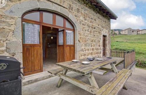 Gumieres House | Gîte spacieux avec jardin et cheminée à Gumières - FR-1-496-148