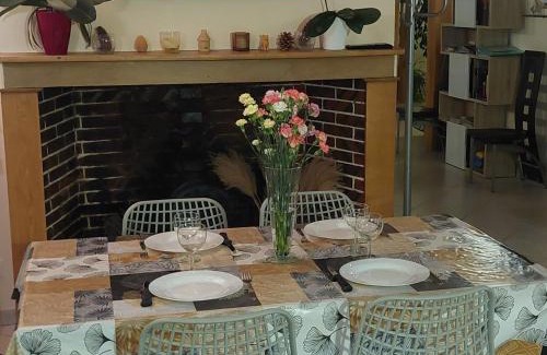 Happonvilliers House | Gîte spacieux en pleine campagne avec grand terrain, équipements de loisirs et confort moderne - FR-1-581-59