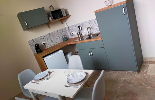 Veigne House | Gîte Val de Loire accès privatif: 2/4 personnes