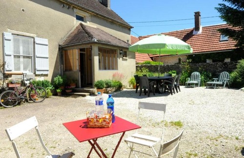 Villiers-le-Bois House | Gîte Villiers-le-Bois, 4 pièces, 7 personnes - FR-1-543-96