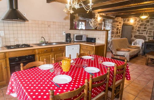 Pied-de-Borne House | Gîtes de France 6/8 pers in La Bessière