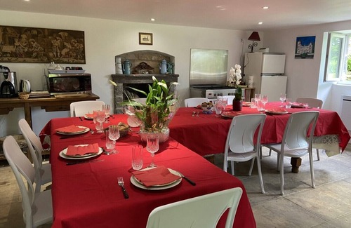 Volvic House | Gîtes Le Vieux Vinzelles, ideal for groups!