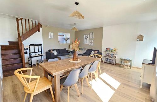 Etienville House | Gîtes Nos jours heureux - L'escapade, maison de campagne