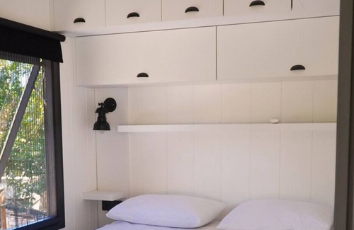Hayitbuku House | G A I A Tiny Houses - 100 meters to the beach.