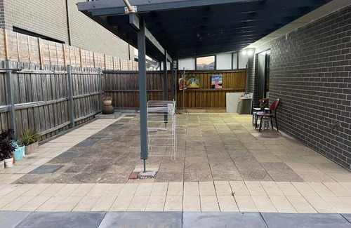 Maraylya House | Gables Box Hil Maraylya 2Br granny flat near parks