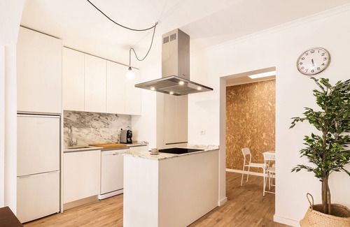 Santa Marinha House | GAIA01 · Gaia Townhouse next to amazing view of Douro River