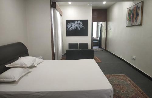 Mirzapur House | Galaxy Heritage