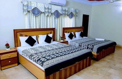 Gulshan-E-Jamal House | Galaxy Inn - Near Aga Khan Hospital Branch