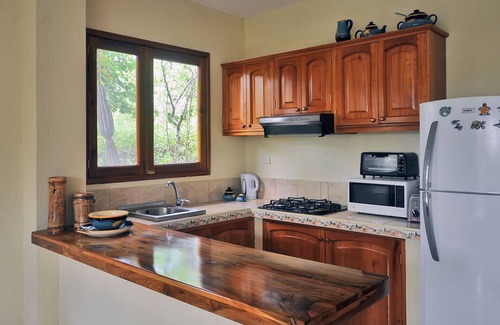 Puerto Baquerizo Moreno Apartment | Galeodan Amberjack Suite - your family home in Paradise