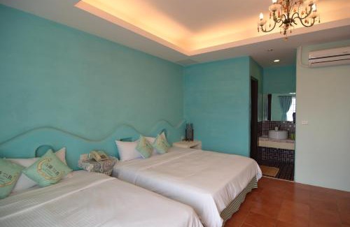 Sail Rock Beach Bed & Breakfast | Galilee