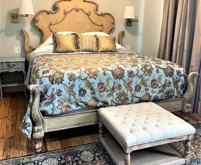 Buffalo Hotel | Gallery 904