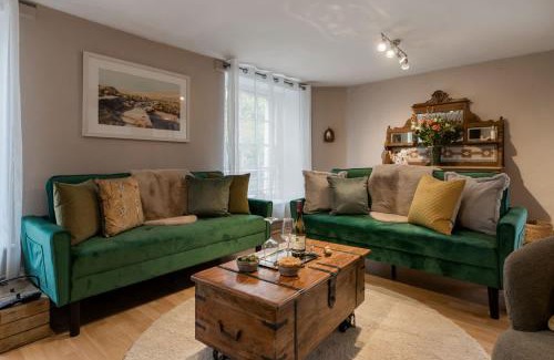 Chagford House | Gallery Lodge Holiday Home