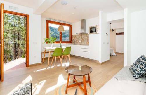 Can Ginebre Apartment | Gallinero - Familienfreundliches Appartment in Katalanischer Masia