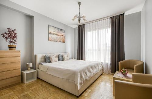 Muranow Apartment | Gama Great Location & Famili Apartment 120m 2-12 people