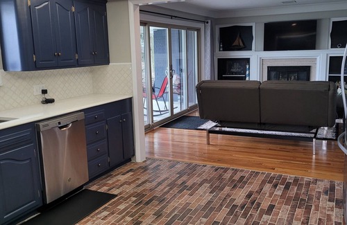 Toledo House | Game Room, Bar, Dock and River Patio