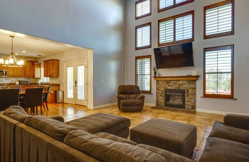 Kaysville House | Game Room + Home Office: Spacious Kaysville Escape
