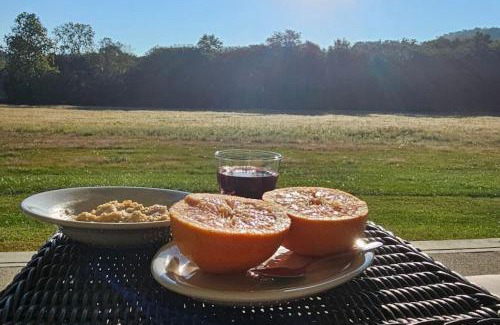 Laurelville House | GameRoom, HotTub, Piano, 5mi to OldManCave - Hocking Hills Copper House