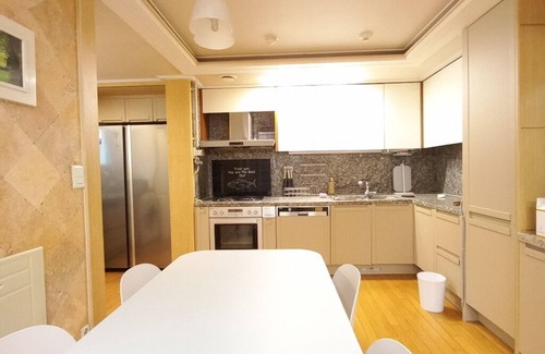 Banpo-dong Apartment | ★Gangnam Premium apartment★3Bdr+2Bath+Full option