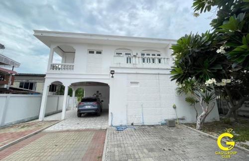 Ban Chang Villa | GAO Deluxe Beachfront Pool House