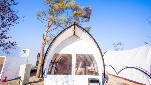 Seorak House | Gapyeong The Camp Caravan Glamping