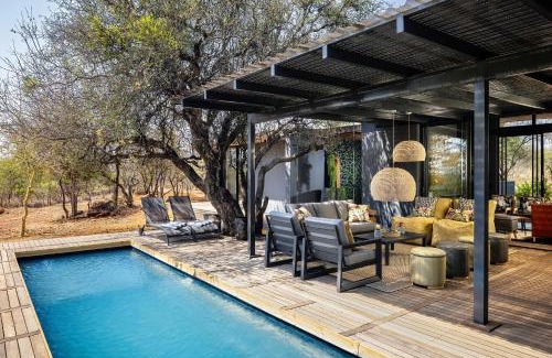 Golders Green Villa | Garangani, Self-Catering Villa at Buffelshuis Safari Camp