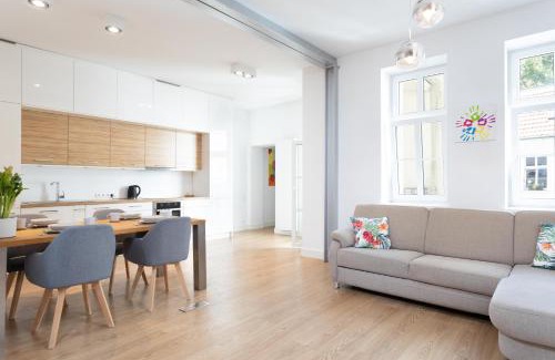Poznan City Center Apartment | Garbary 49 - Old Town Apartment - self check-in 24h