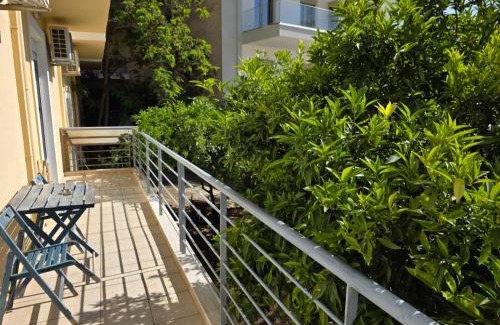 Itea Apartment | Garden apartment 20m from the sea