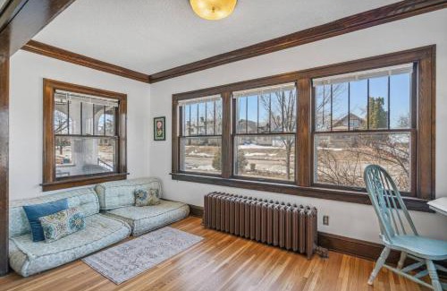 Bryant Apartment | Garden Apt, Majestic MPLS Duplex