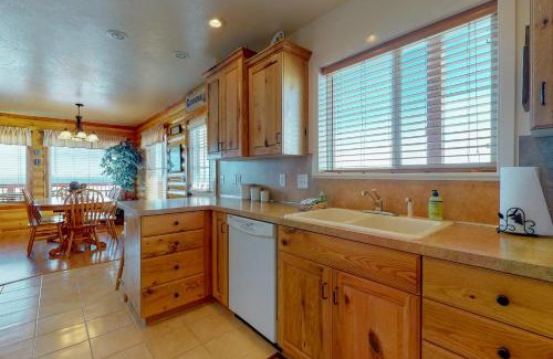 Sweetwater House | Garden City Gem