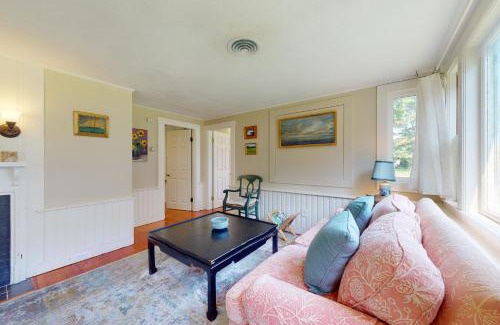 Manchester-by-the-Sea House | Garden Cottage By The Sea