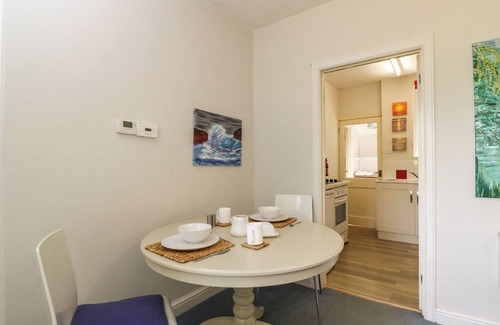 Acton Turville Cottage | GARDEN COTTAGE, pet friendly, with a garden in Acton Turville