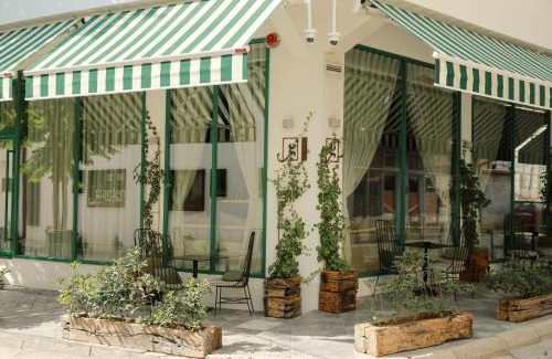 Matiçan Hotel | Garden Downtown Prishtina