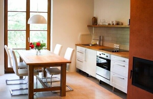 Laubegast House | Garden house in the village of Laubegast with guest garden
