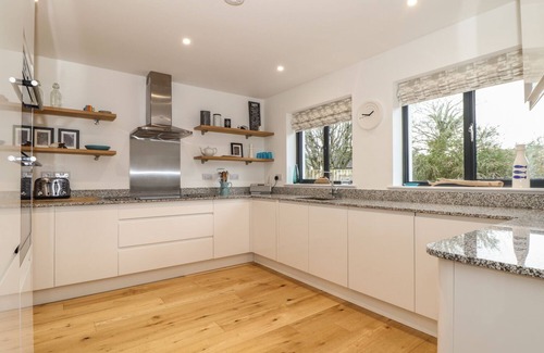 Gorran Haven House | GARDEN HOUSE, pet friendly, country holiday cottage in Gorran Haven